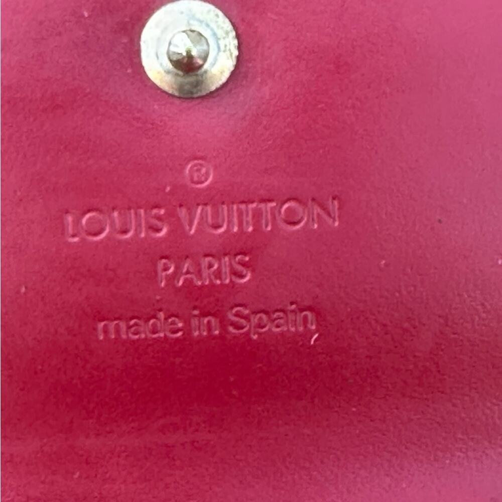 Louis Vuitton
2014 Monogram Vernis Key Holder - Picture 3 of 9